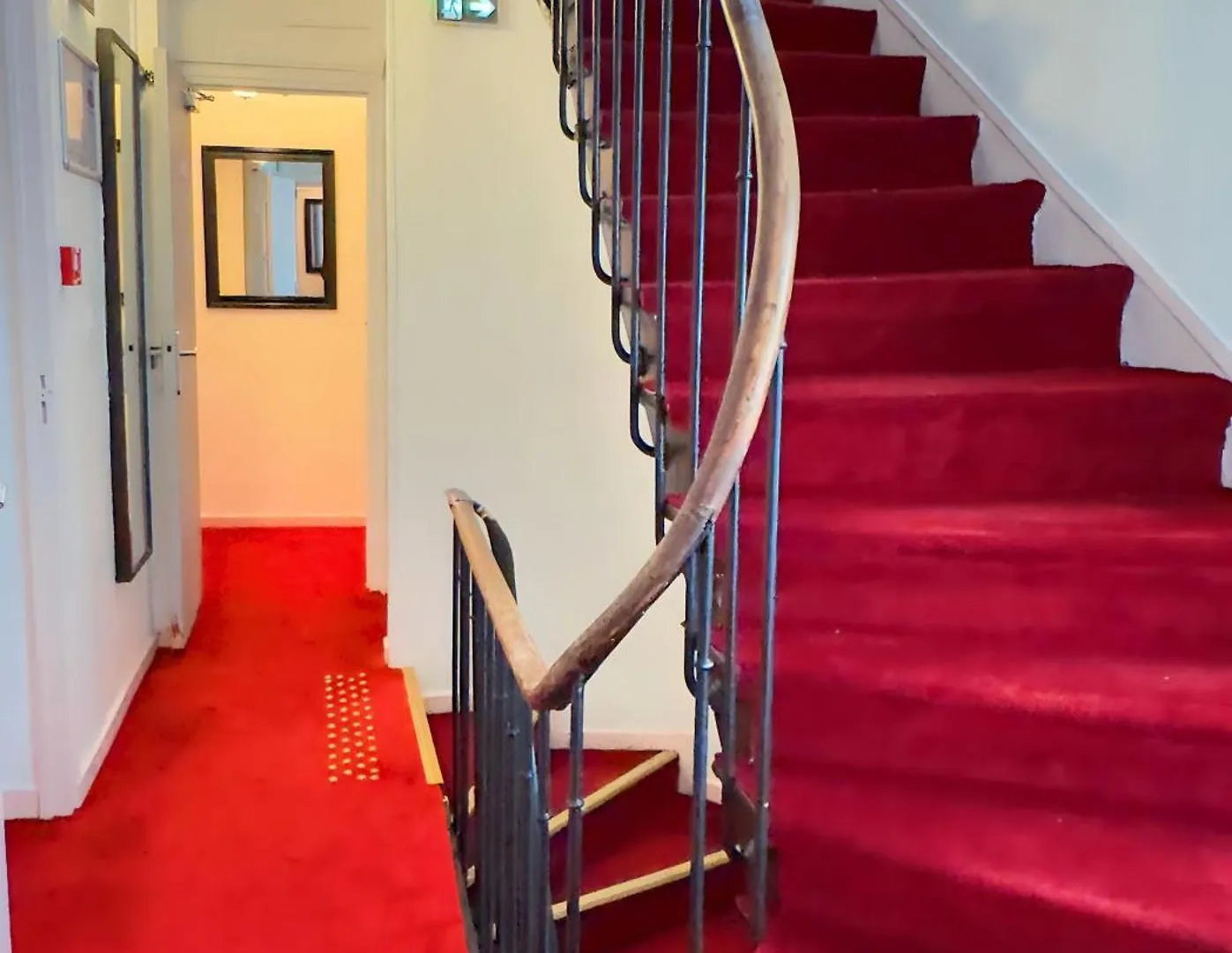 Hotel Luxor Bastille 2*