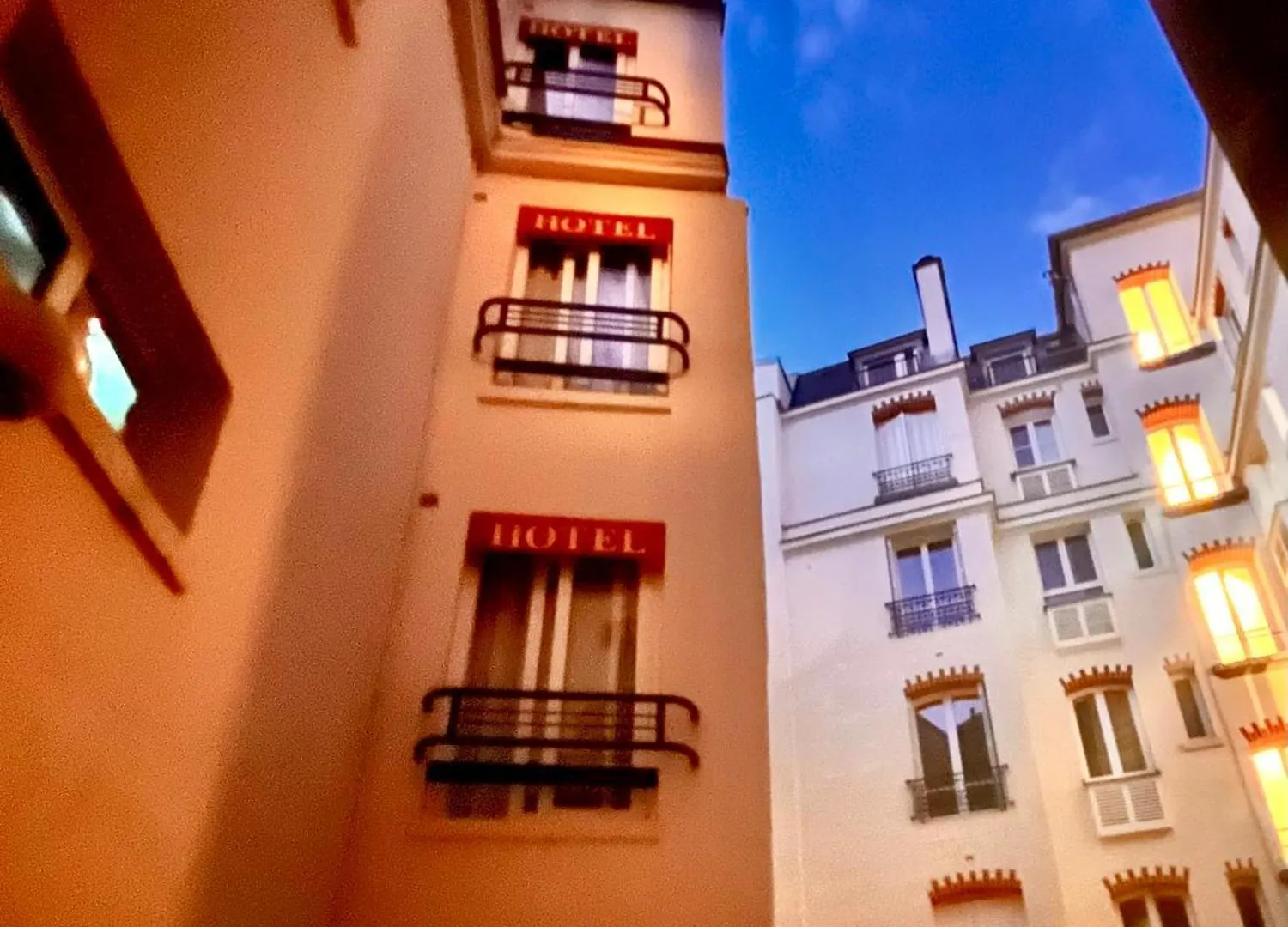 Luxor Bastille 2*