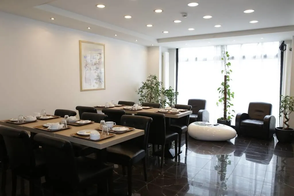Luxor Bastille Parijs