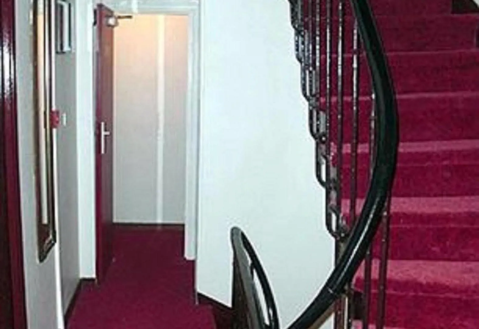 Hotel Luxor Bastille 2*